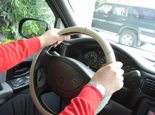 方向盤能診斷汽車問題？這3點90％的人不知道